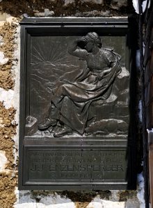 Erinnerungstafel an J.J.Enzensperger auf der Zugspitze