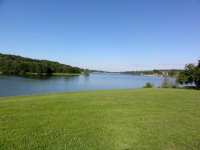 Eppe-Sauvage (Nord, Fr) Lac du Val Joly