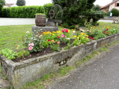 Erbéviller-sur-Amezule (M-et-M) pompe-fontaine