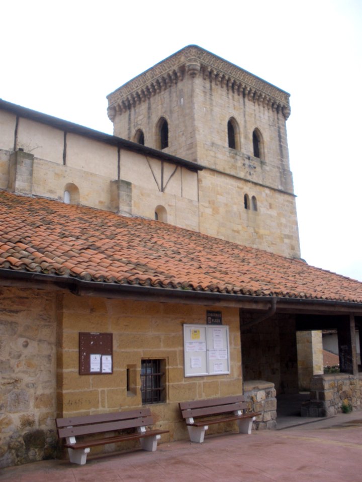 Erandio Goikoa - Iglesia de Santa María 01