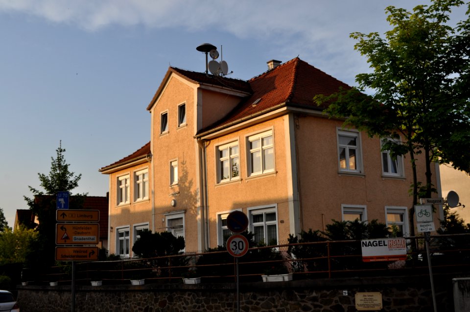 Erbach, Limburger Straße 120