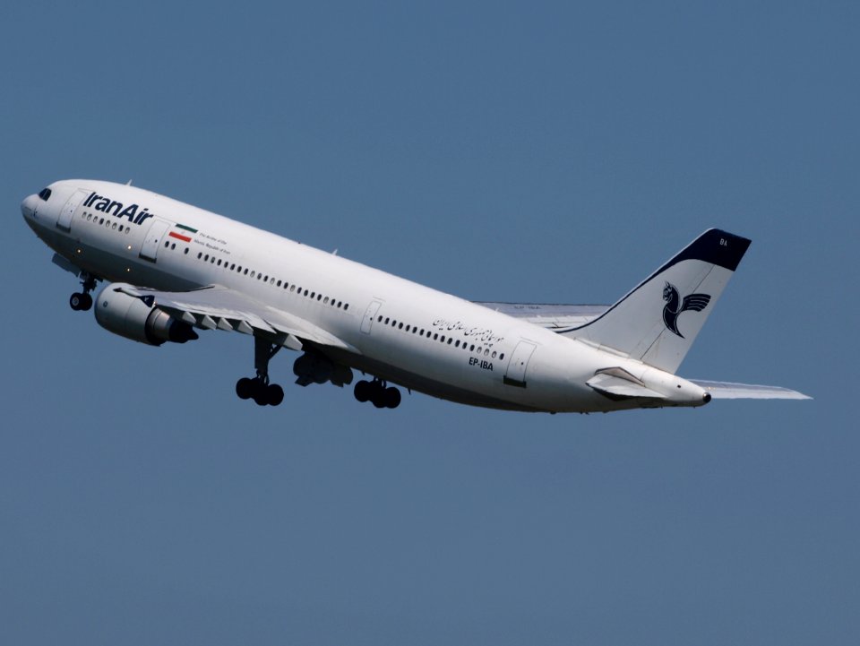 EP-IBA Iran Air Airbus A300B4-605R - cn 723 take-off 21july2013 pic-003