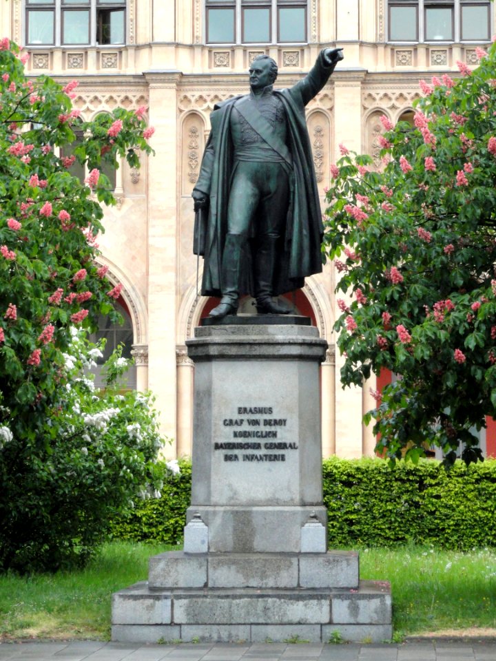 Erasmus Graf von Deroy, by Johann Halbig, Munich - DSC08253
