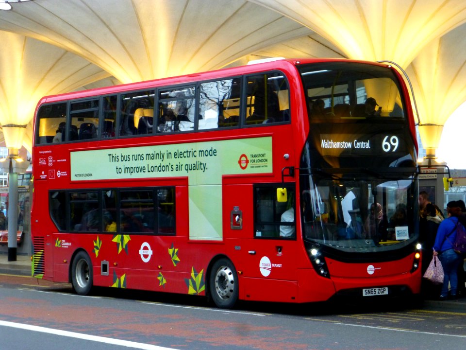 Enviro400-VE-VirtualElectricRte69-P1370183