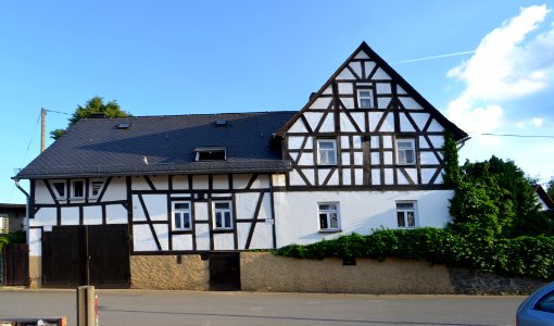 Eppenrod, Heistenbacher Straße 5