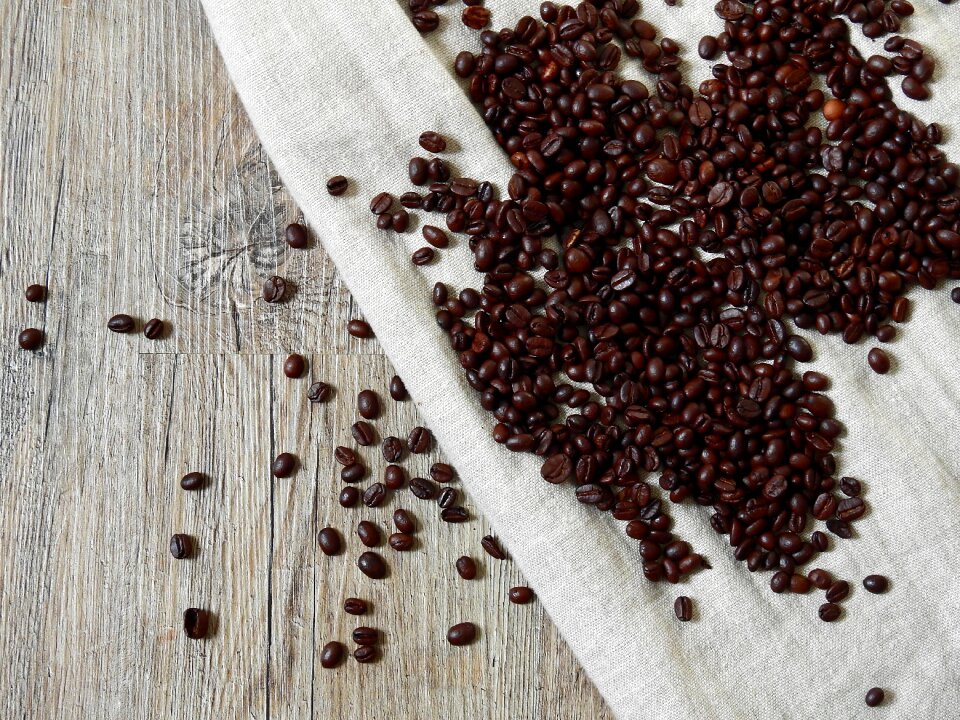 Caffeine roasted beverages