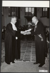Eredoctoraten, ministers, universiteiten, Edelman Ch, Bestanddeelnr 084-0004