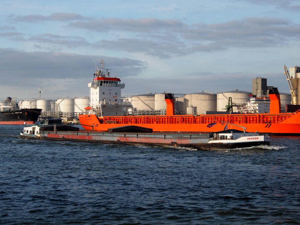 Eragon (ship, 1925), ENI 06003435, Port of Antwerp pic2