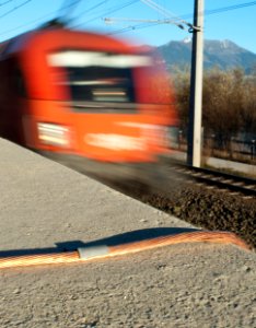 Erdungskabel aus Kupfer bei der Eisenbahn
