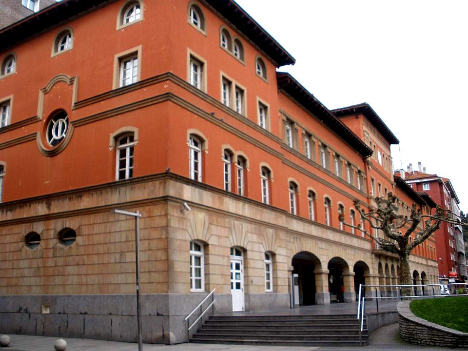 Erandio - Ayuntamiento 4