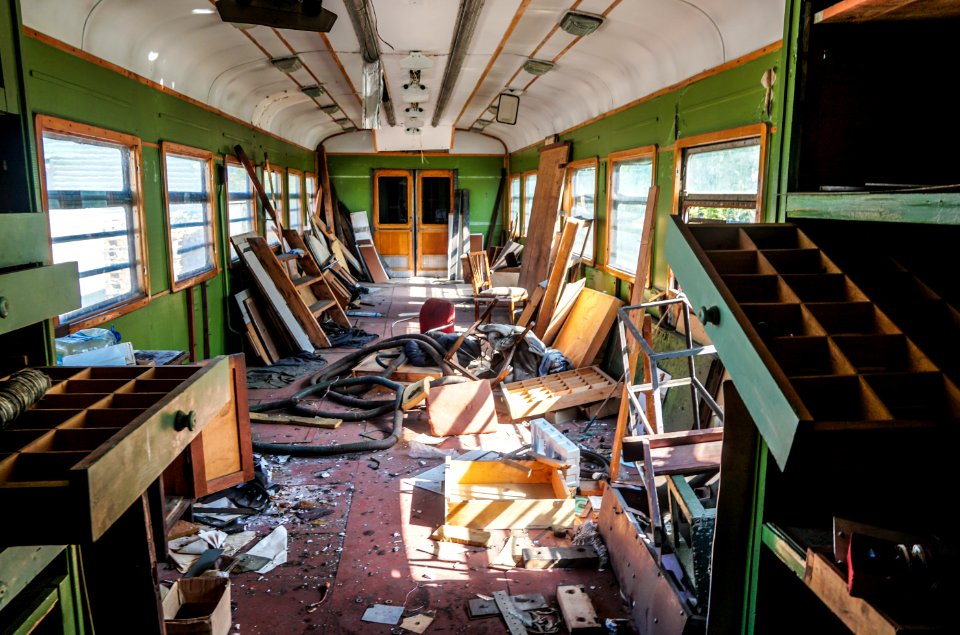 ER7k-03-09 interior 1