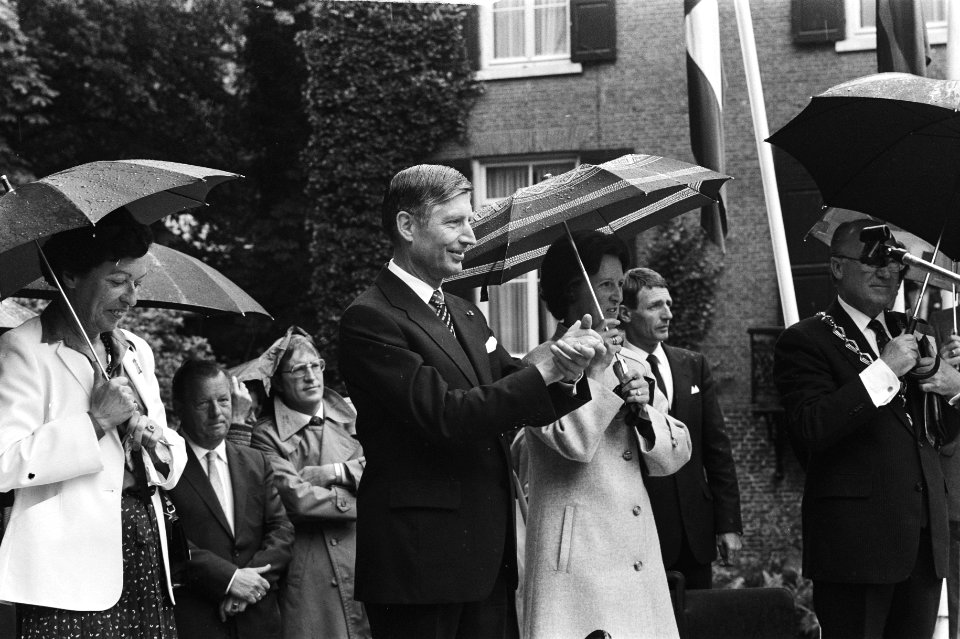 Ereburgers, ministers-presidenten, Bestanddeelnr 930-9898