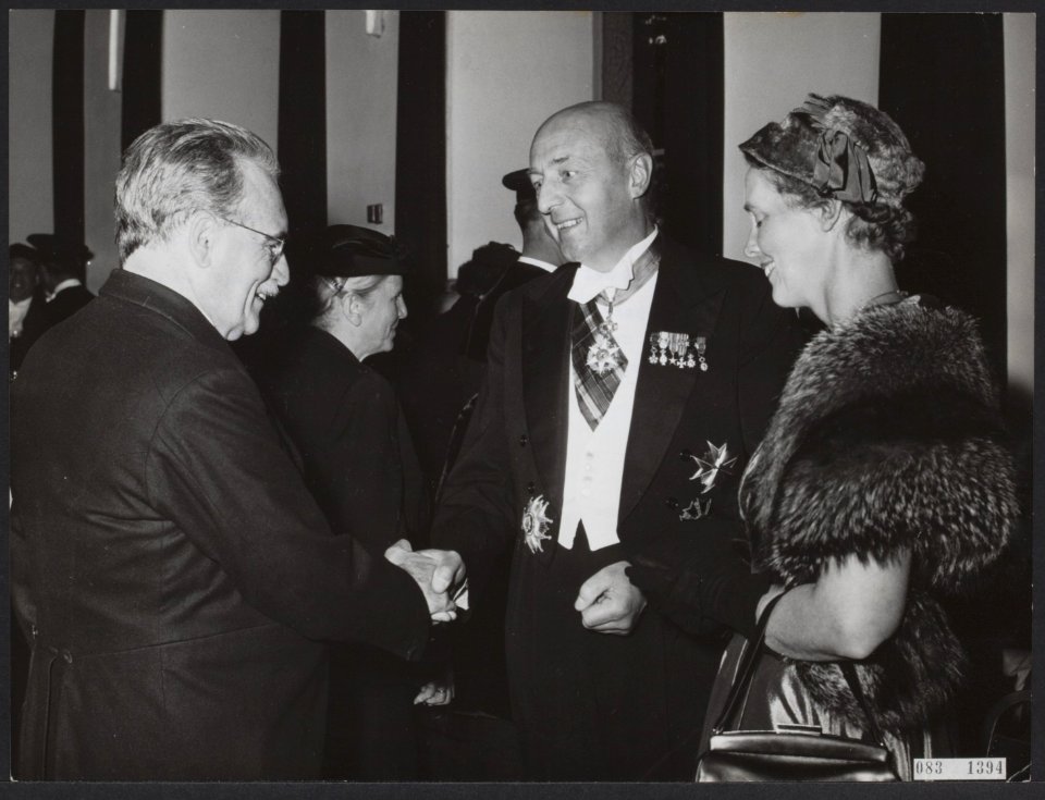 Eredoctoraten, ministers, minister-presidenten, Drees W, Mansholt-Postel MwHj, Bestanddeelnr 083-1394