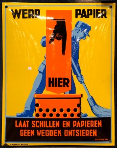 Enamel advertising sign, Werp papier Hier