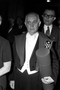 Ere-doctoraat voor H. J. Krauweel , directeur van de Jellinek-kliniek in Amsterd, Bestanddeelnr 926-1438