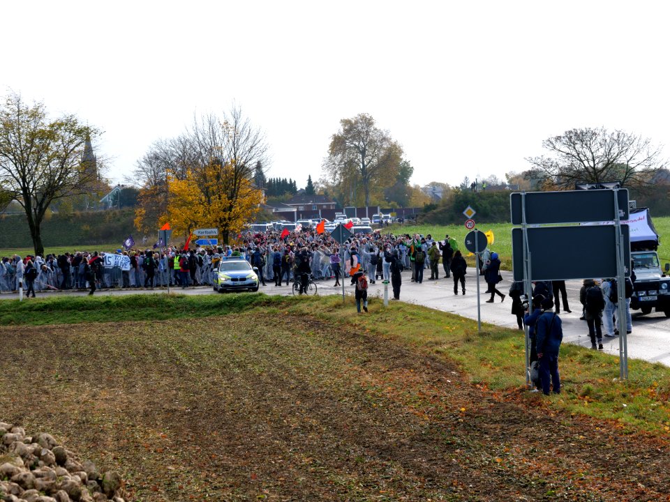 Ende Gelände November 2017 - Fingers splitting of at demonstration 2