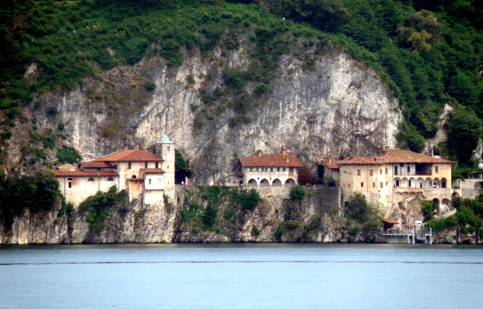 Eremo di Santa Caterina del Sasso 2