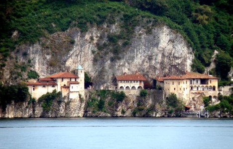 Eremo di Santa Caterina del Sasso 2