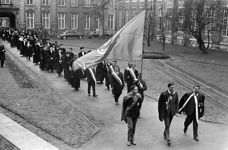 Ere-doctoraten in Leuven (Belgie), aankomst bij Universiteit, Bestanddeelnr 920-0382