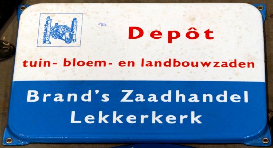 Enamel advertising sign, Depôt tuin- bloem- en landbouwzaden, Brand's Zaadhandel lekkerkerk