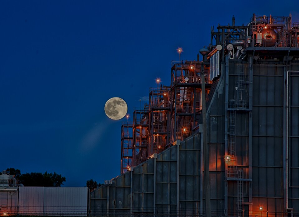 Power plant electric