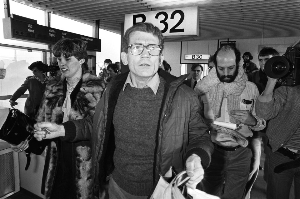 Engelse zakenman Andrew Pyke op Schiphol na vrijlating na 17 maanden gevangensch, Bestanddeelnr 931-9567