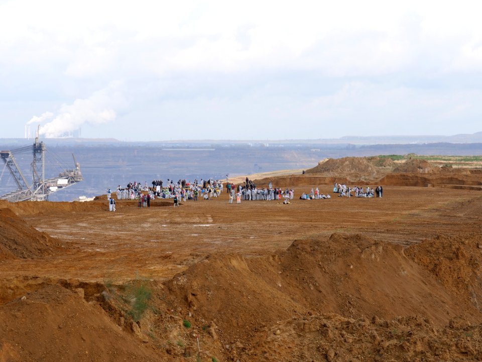 Ende Gelände November 2017 - Activists in the pit 1
