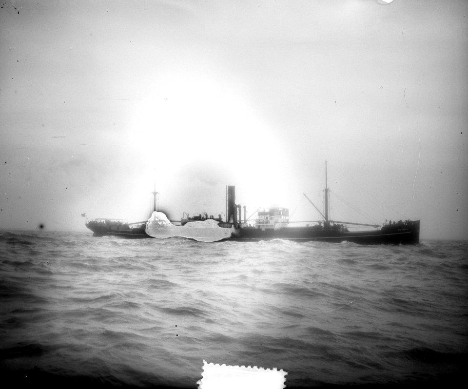 Engelse Ss. Radmar op zandplaat Hoek van Holland, Bestanddeelnr 904-9243