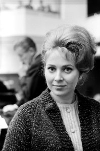 Engelse zangeres Sheila Southern tijdens repetitie in Hilversum voor radioprogra, Bestanddeelnr 914-7447