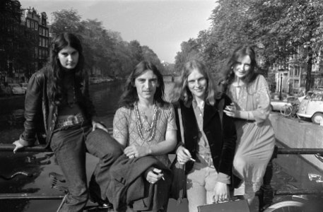 Engelse popgroep Incredible Stringband in Amsterdam, Bestanddeelnr 923-8742