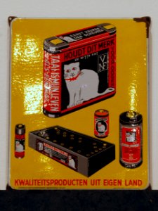 Enamel advert, Witte Kat batterijen