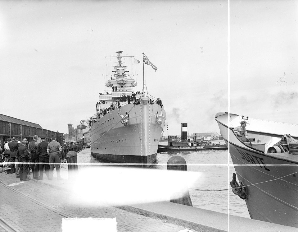 Engelse Kruiser Devonshire in Amsterdam, Bestanddeelnr 903-4564