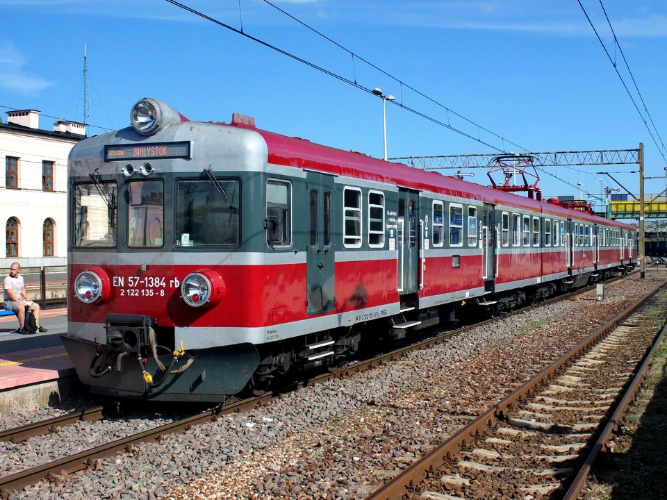 EN57-1384, Польша, Подляское воеводство, станция Белосток (Trainpix 125559)