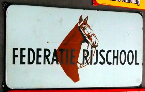 Enamel advert, Federatie Rijschool