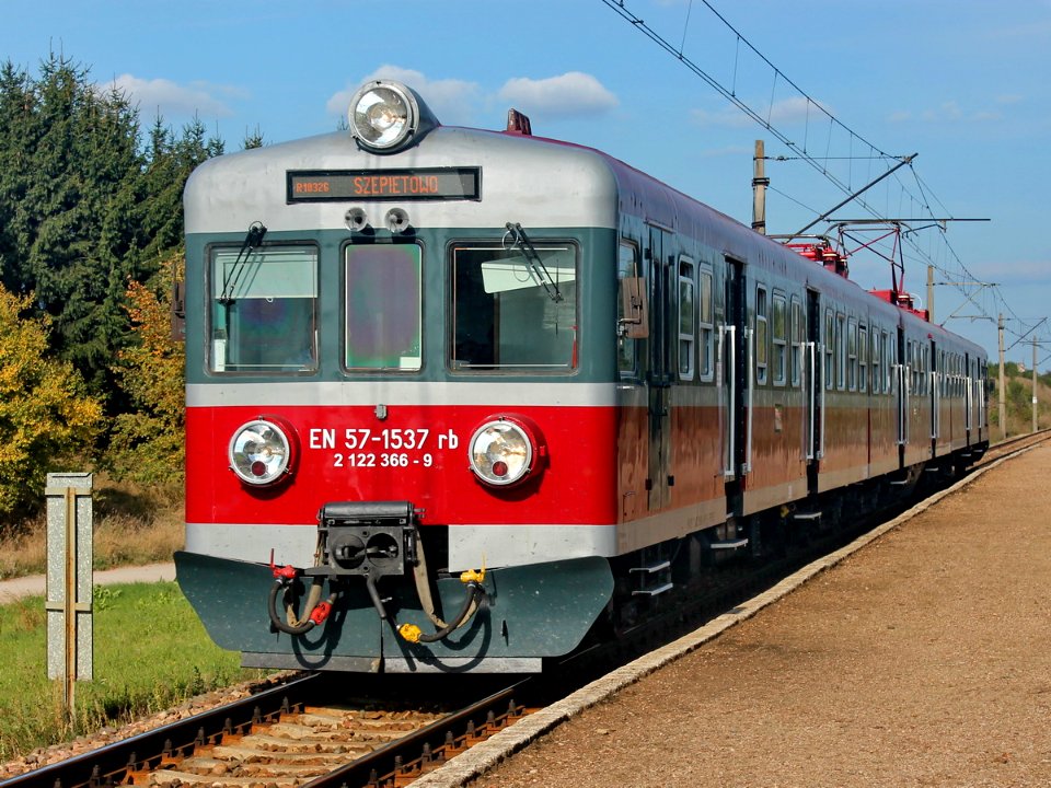 EN57-1537, Польша, Подляское воеводство, перегон Турчин - Лапы, о. п. Ухово (Trainpix 125566)