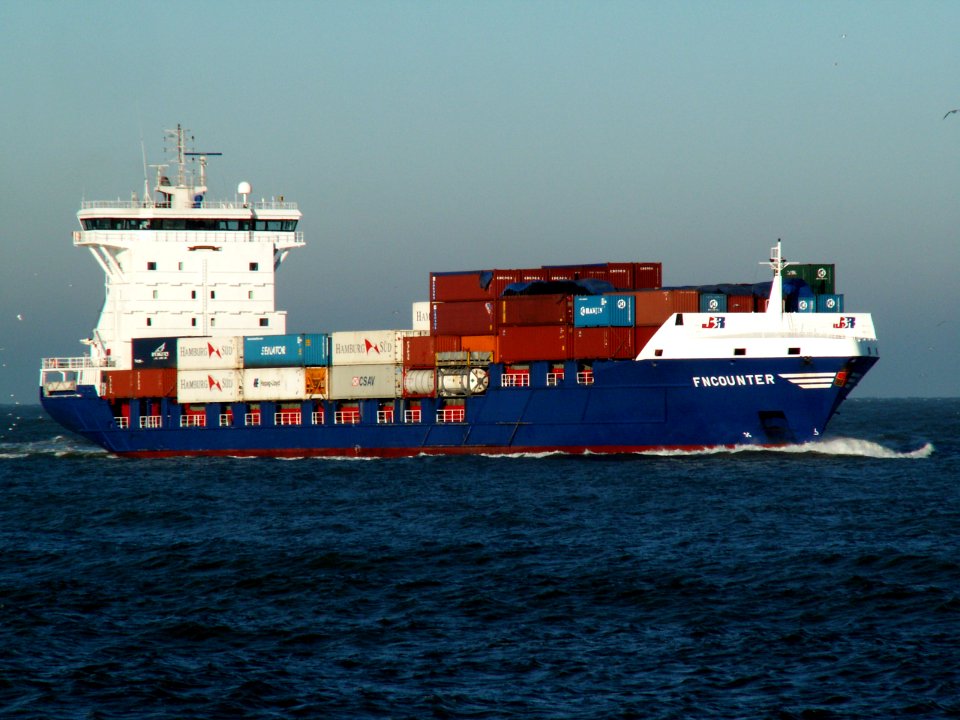 Encounter IMO 9255775, approaching Port of Rotterdam 29-Jan-2006