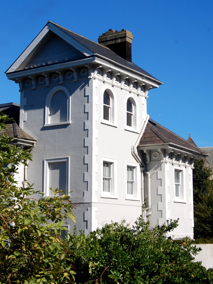 End Tower at 48 Park Crescent, Brighton (September 2018)