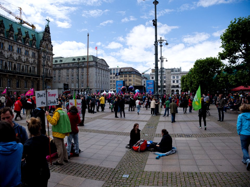 End of the G20 Protestwelle Demonstration 01