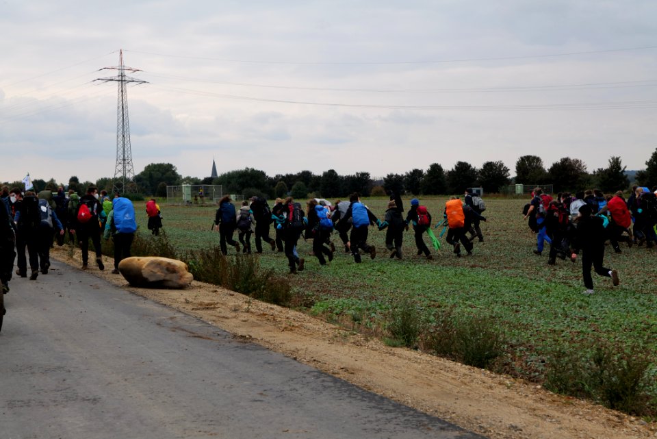 Ende Gelände AKK finger 2020-09-26 09
