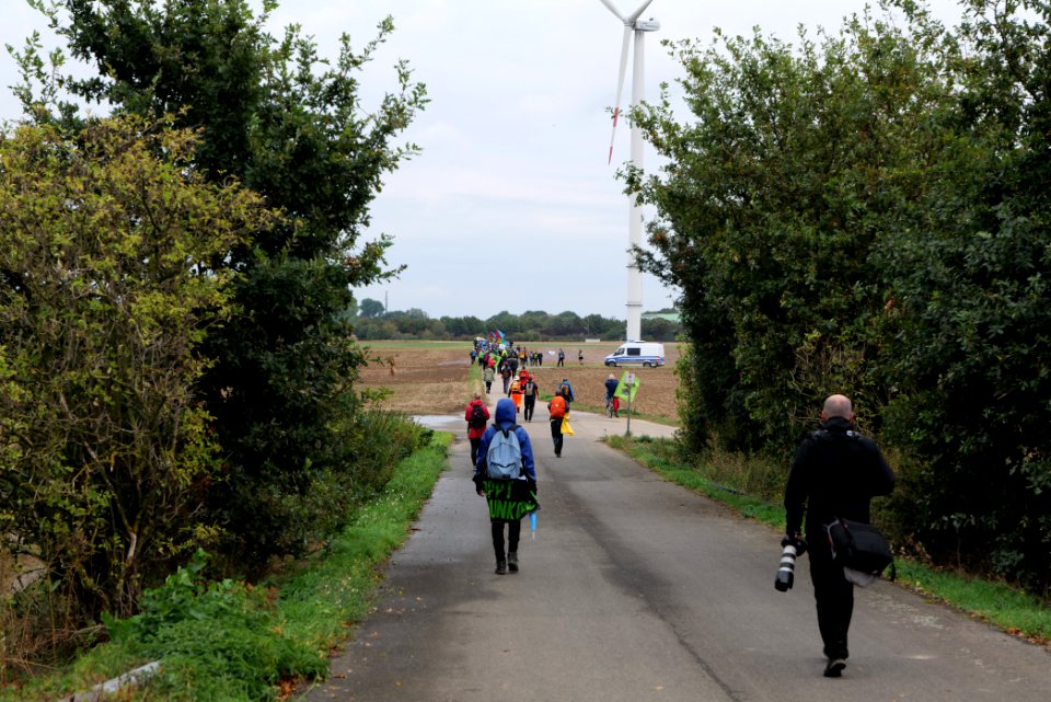 Ende Gelände AKK finger 2020-09-26 01