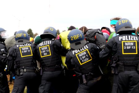 Ende Gelände AKK finger 2020-09-26 21