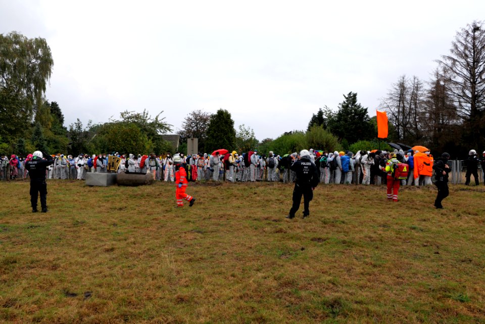 Ende Gelände Orange finger 2020-09-26 140