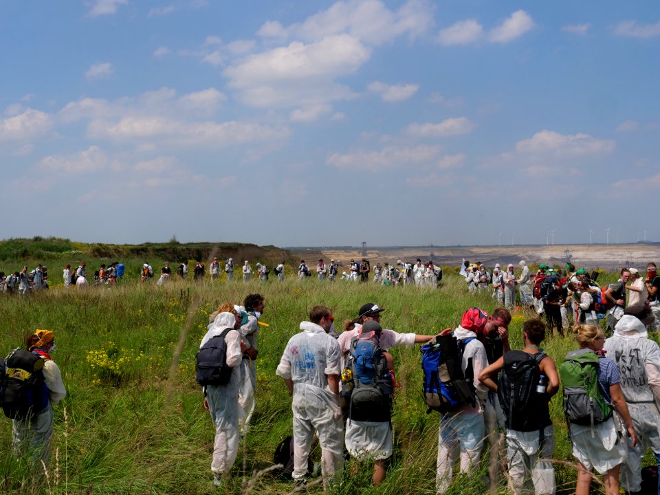 Ende Gelände part of the Red Finger at the brim 22-06-2019 09