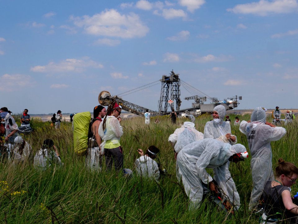 Ende Gelände part of the Red Finger at the brim 22-06-2019 17