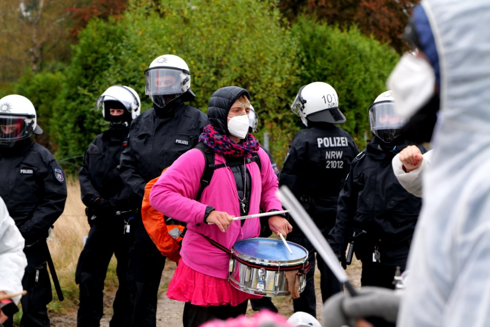Ende Gelände Orange finger 2020-09-26 169