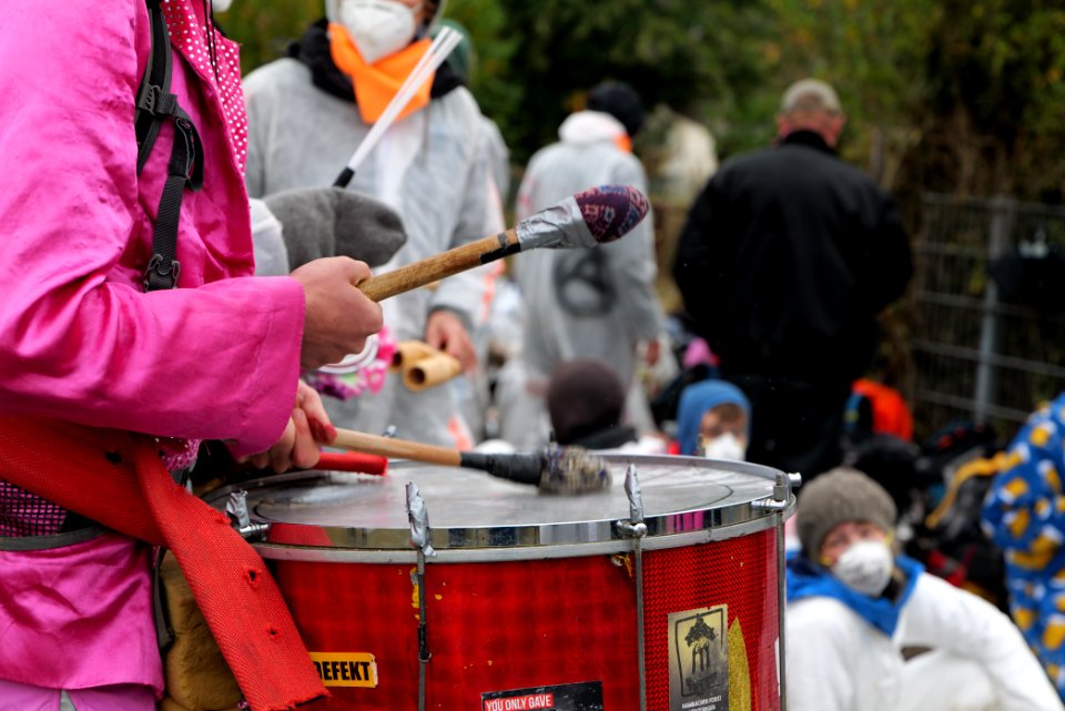 Ende Gelände Orange finger 2020-09-26 165