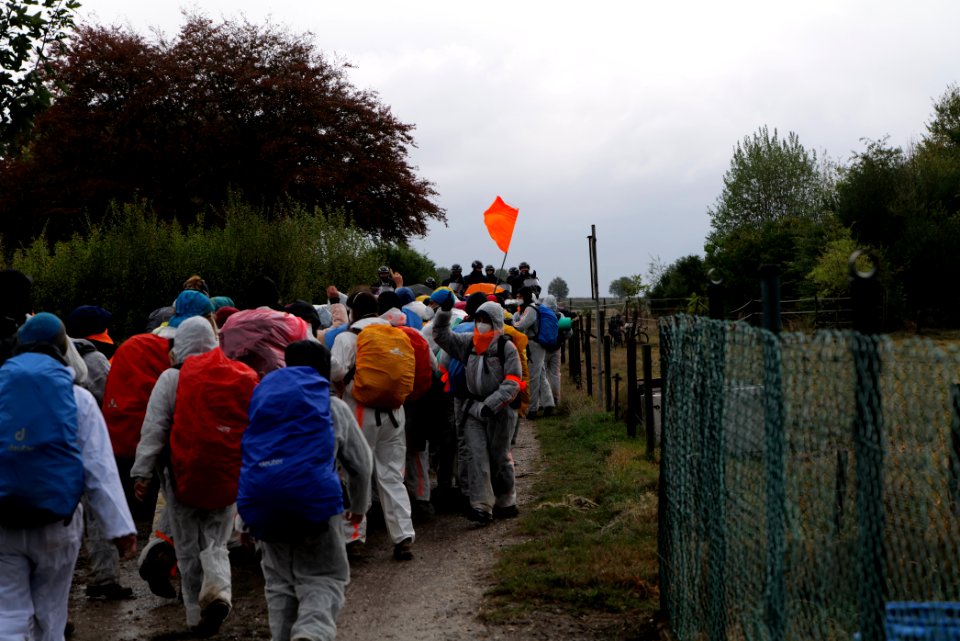 Ende Gelände Orange finger 2020-09-26 124