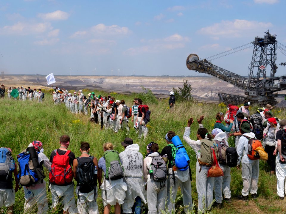 Ende Gelände part of the Red Finger at the brim 22-06-2019 05