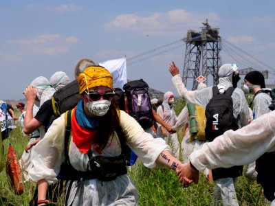 Ende Gelände part of the Red Finger at the brim 22-06-2019 03