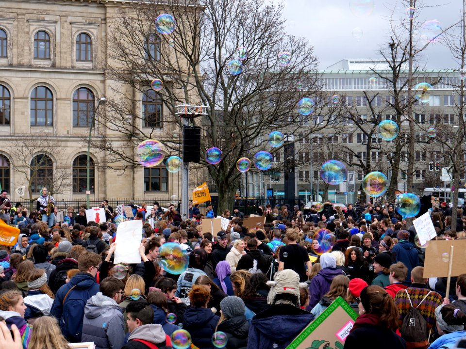 End of the FridaysForFuture demonstration Berlin 15-03-2019 04